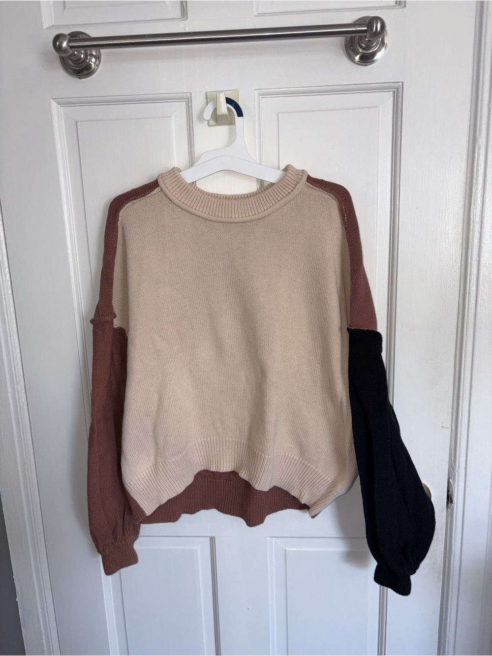 Forever 21 Colorblock Crewneck Sweater in Cream, Brown & Black